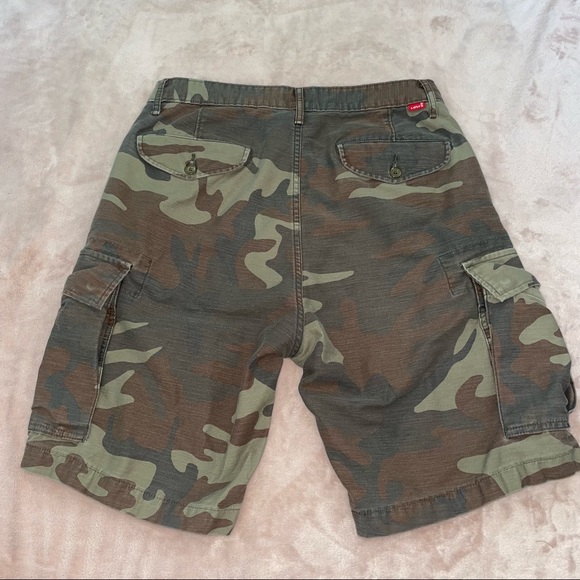 Levi’s Camo cargo short size 31 - Picture 7 of 9